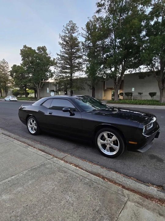 2010 Dodge Challenger 3rd Gen - Image 7 of 20