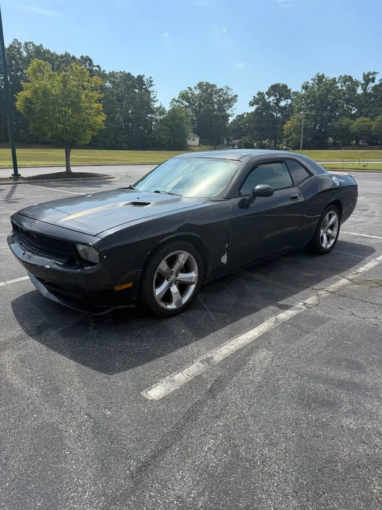 2010 Dodge Challenger 3rd Gen - Image 3 of 5
