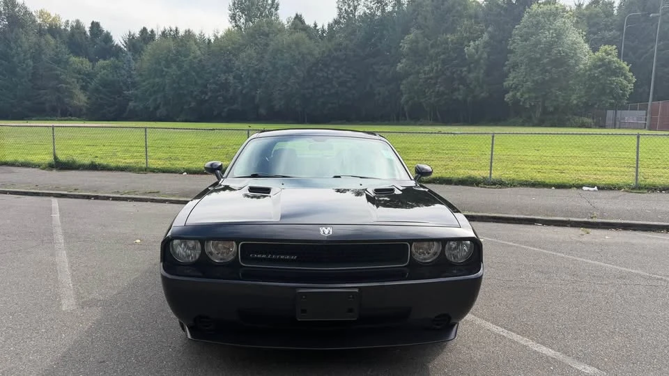 2010 Dodge Challenger 3rd Gen - Image 7 of 16