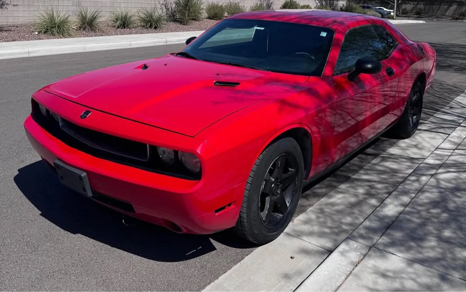 2010 Dodge Challenger 3rd Gen - Image 8 of 9