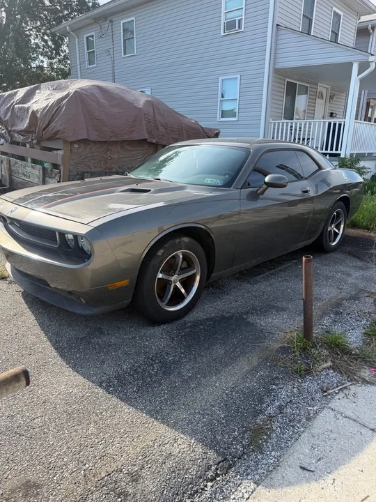 2010 Dodge Challenger 3rd Gen - Image 7 of 9
