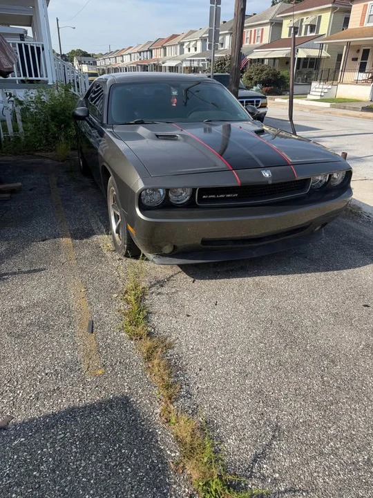 2010 Dodge Challenger 3rd Gen - Image 8 of 9