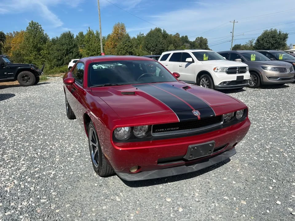 2010 Dodge Challenger 3rd Gen - Image 7 of 11