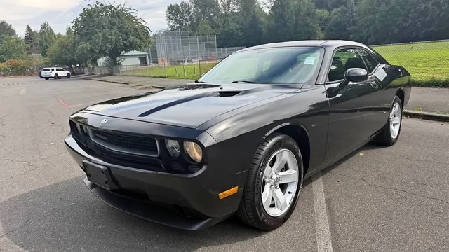 2010 Dodge Challenger SE Coupe
