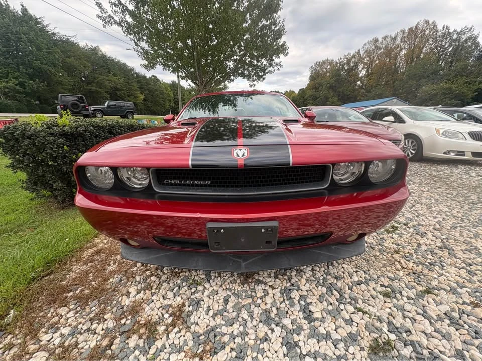 2010 Dodge Challenger 3rd Gen - Image 8 of 11