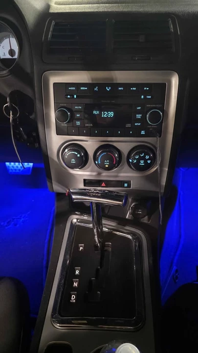 2010 Dodge Challenger 3rd Gen - Image 8 of 11