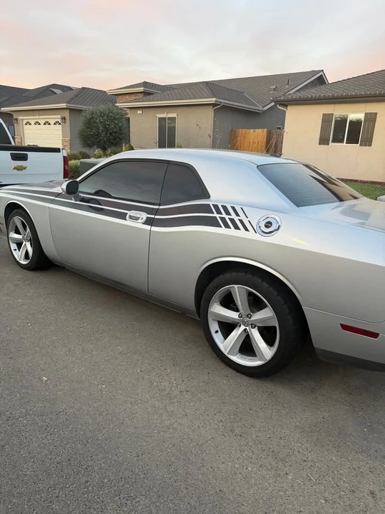 2010 Dodge Challenger 3rd Gen - Image 7 of 10