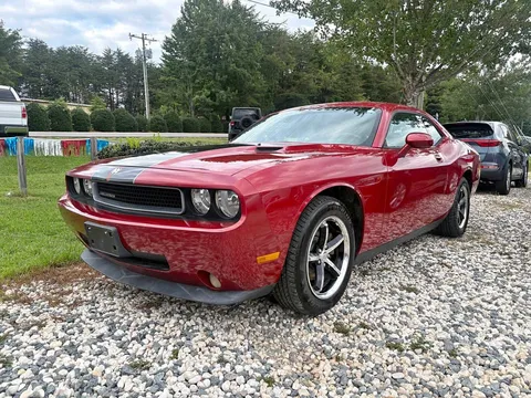 2010 Dodge Challenger SE Coupe