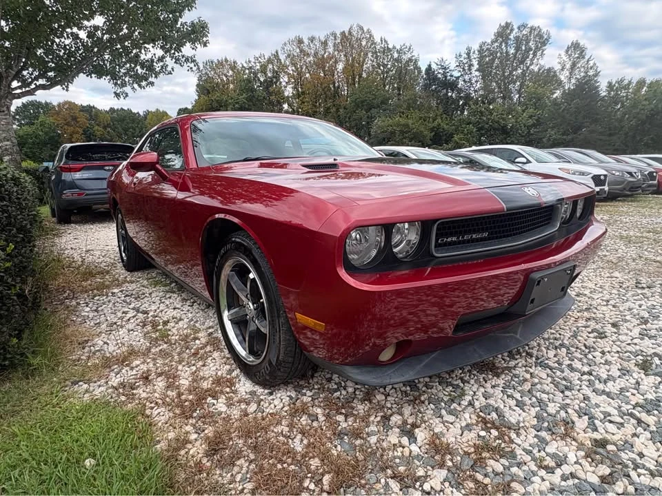 2010 Dodge Challenger 3rd Gen - Image 7 of 11
