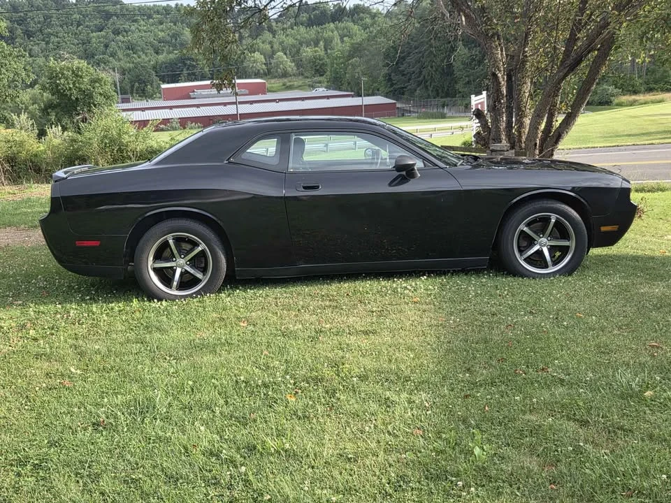 2010 Dodge Challenger 3rd Gen - Image 12 of 20