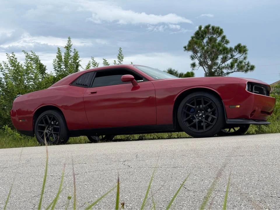 2010 Dodge Challenger 3rd Gen - Image 8 of 11