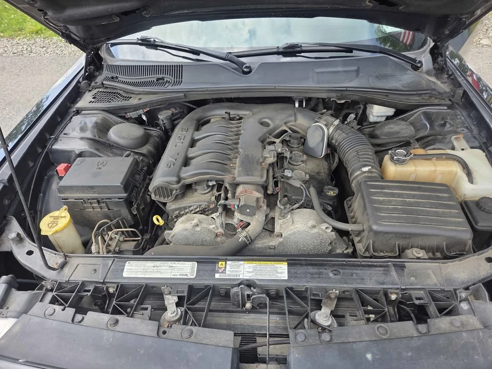 2010 Dodge Challenger 3rd Gen - Image 14 of 20