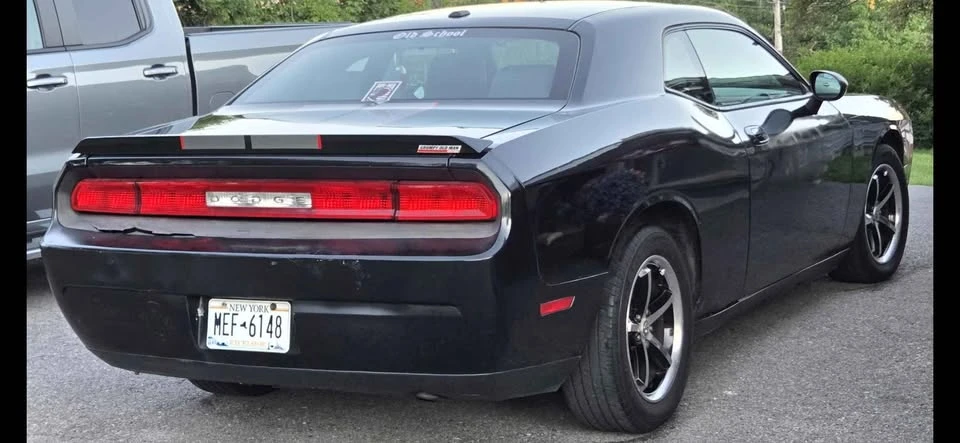 2010 Dodge Challenger 3rd Gen - Image 18 of 20