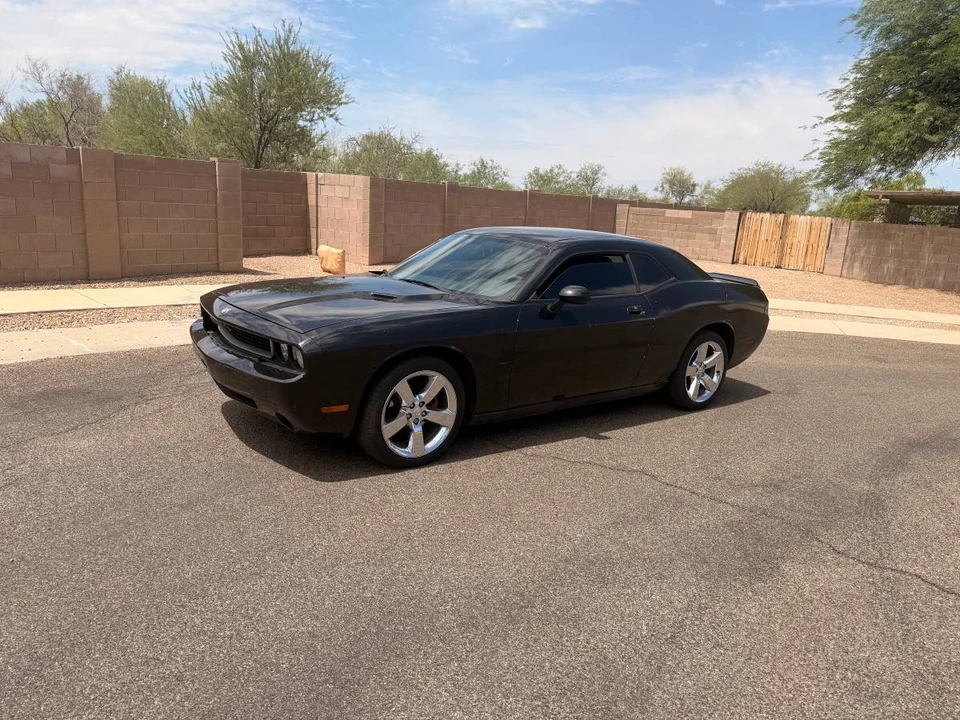 2010 Dodge Challenger 3rd Gen - Image 2 of 14