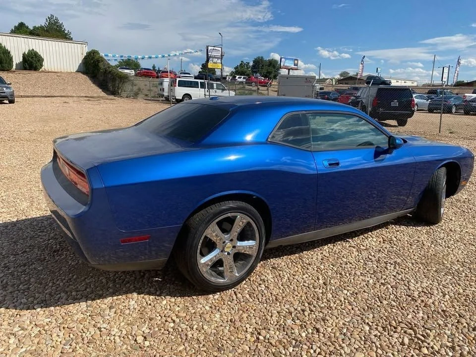 2010 Dodge Challenger 3rd Gen - Image 5 of 11
