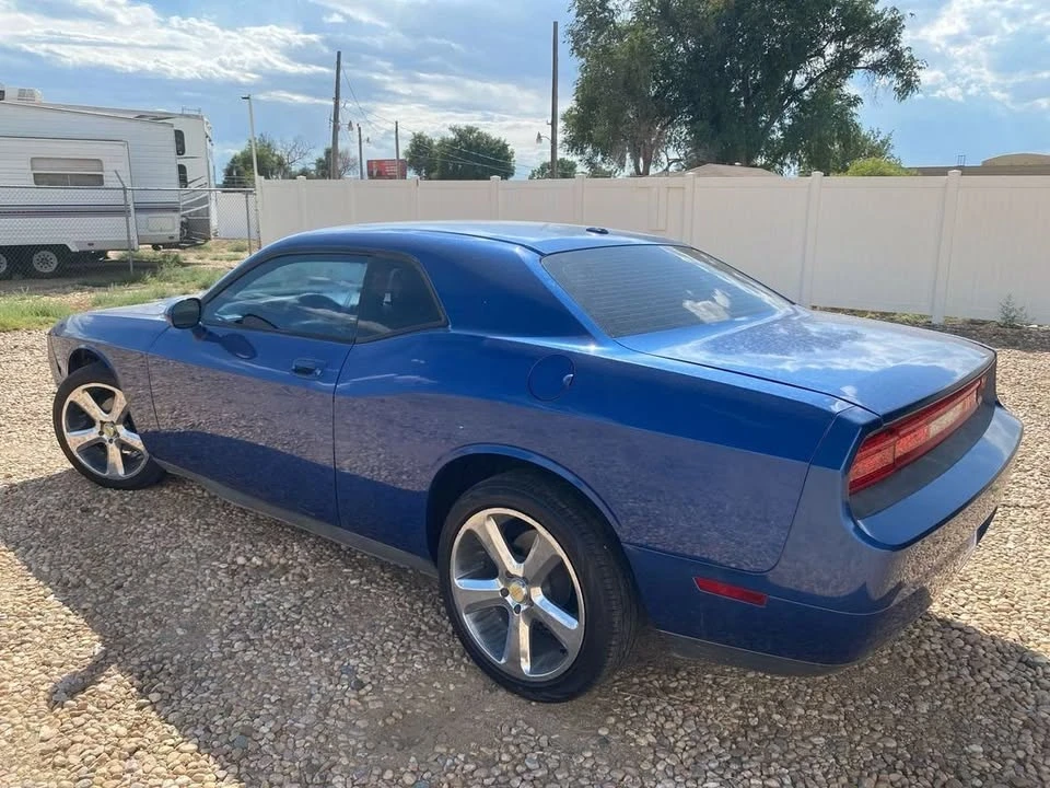2010 Dodge Challenger 3rd Gen - Image 3 of 11
