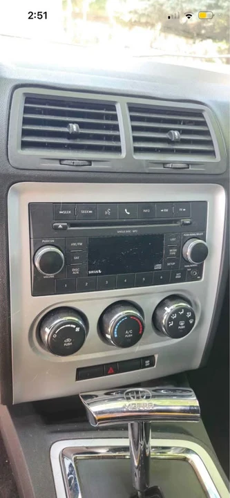 2010 Dodge Challenger 3rd Gen - Image 7 of 11