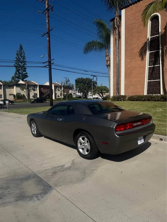 2010 Dodge Challenger 3rd Gen - Image 3 of 16