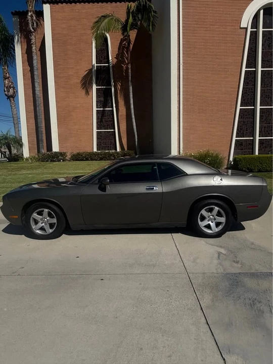 2010 Dodge Challenger 3rd Gen - Image 2 of 16
