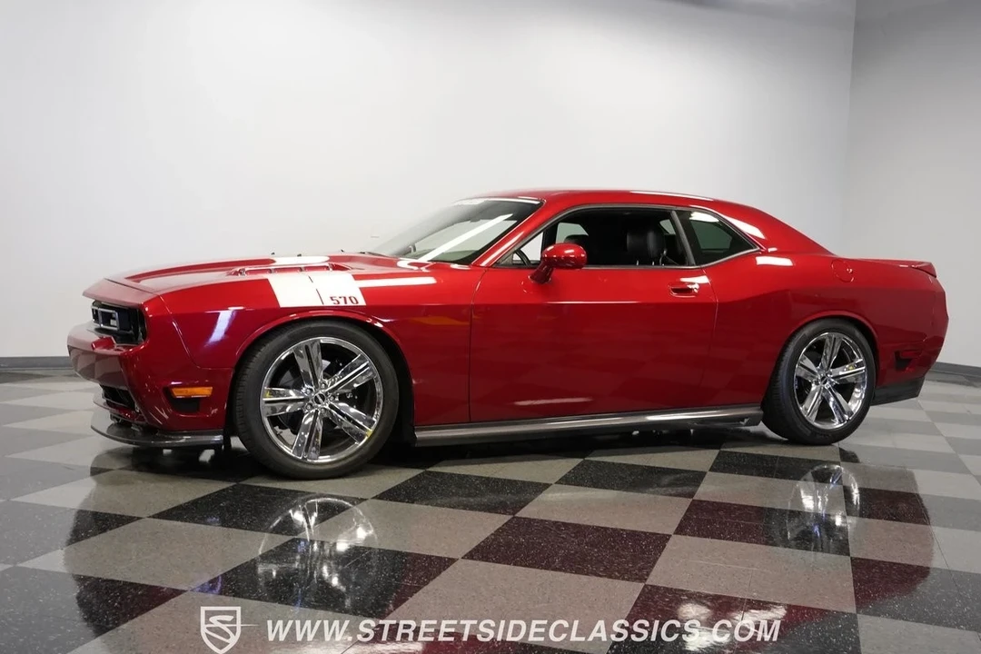2010 Dodge Challenger 3rd Gen - Image 7 of 12