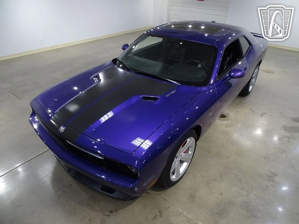 2010 Dodge Challenger SRT8 & 392 3rd Gen - Image 4 of 12