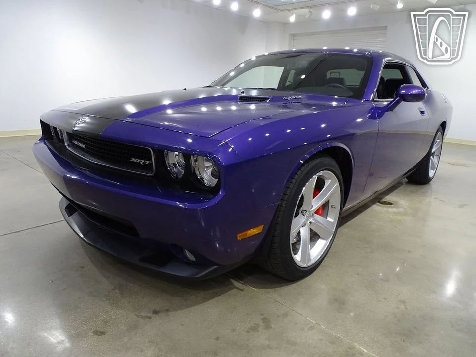 2010 Dodge Challenger SRT8 & 392 3rd Gen - Image 5 of 12