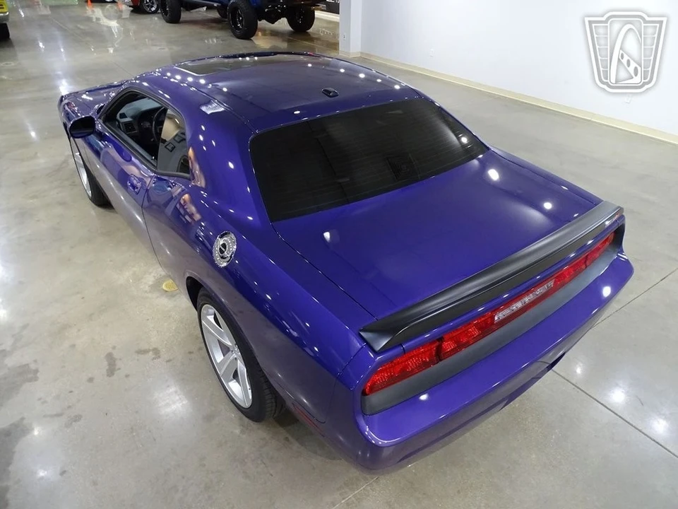 2010 Dodge Challenger SRT8 & 392 3rd Gen - Image 11 of 12