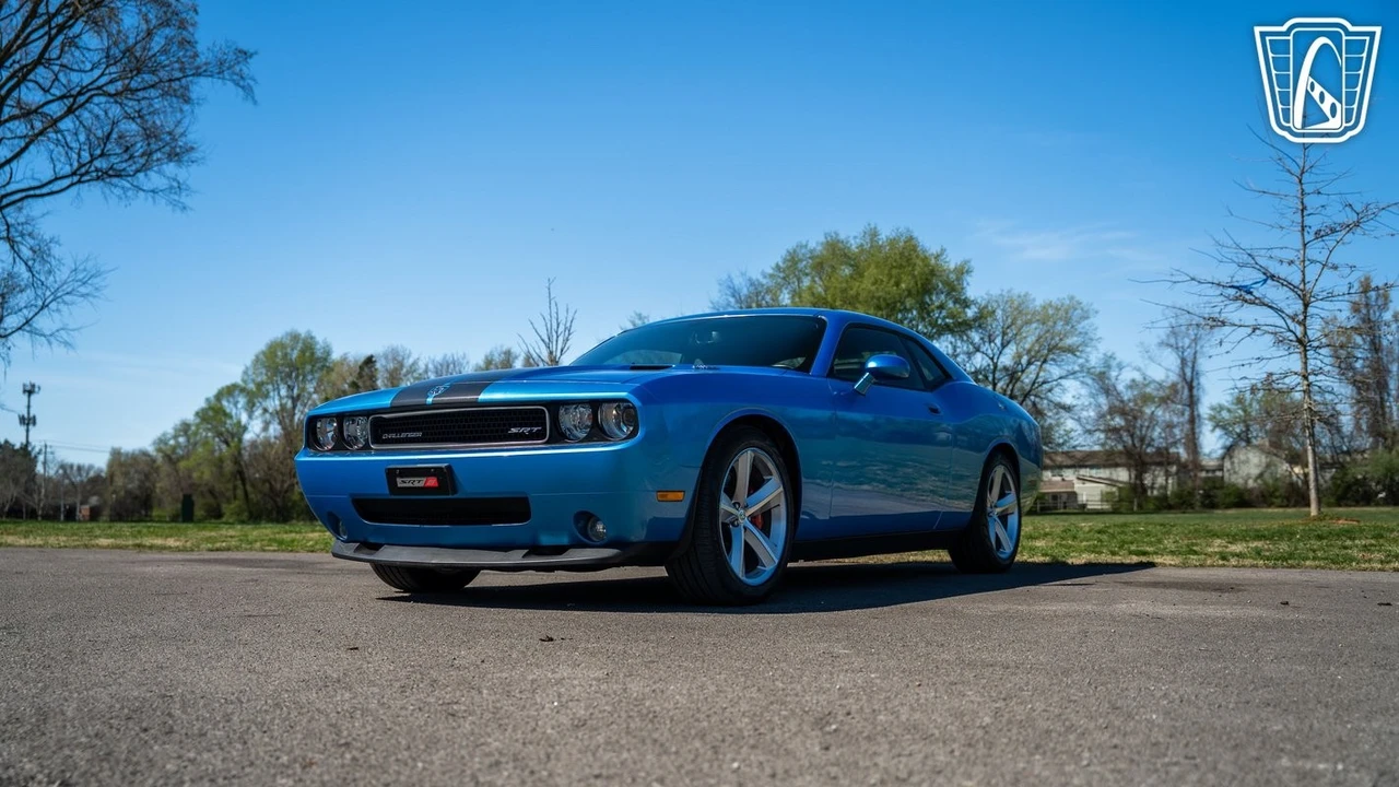 2010 Dodge Challenger SRT8 & 392 3rd Gen - Image 8 of 12