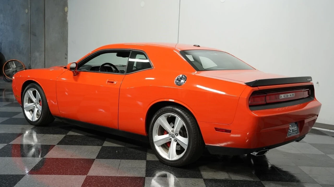 2010 Dodge Challenger SRT8 & 392 3rd Gen - Image 8 of 12