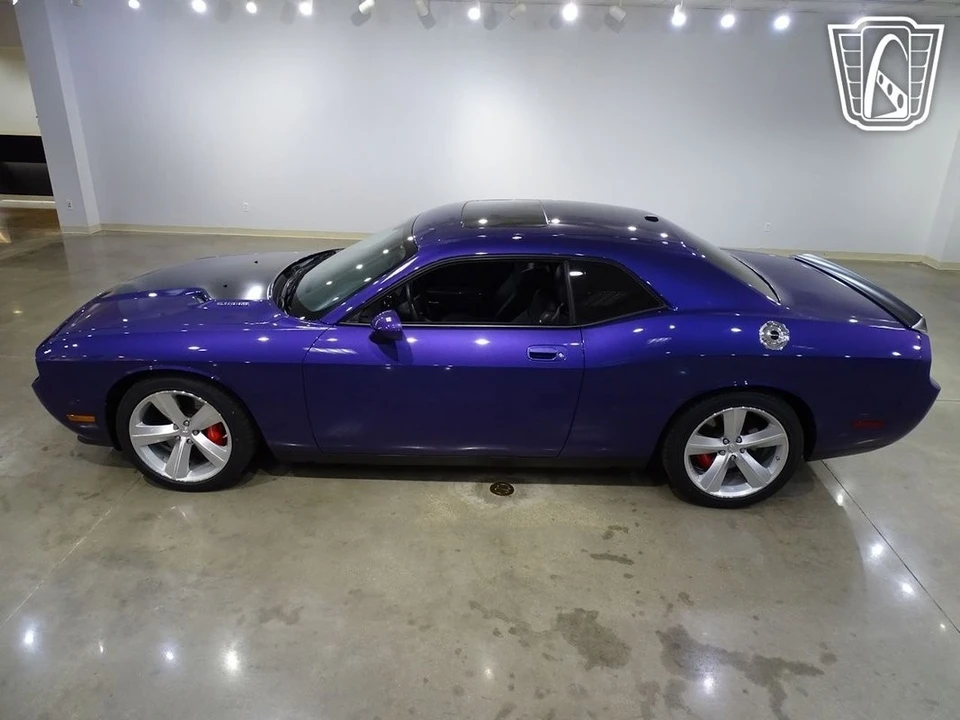 2010 Dodge Challenger SRT8 & 392 3rd Gen - Image 8 of 12