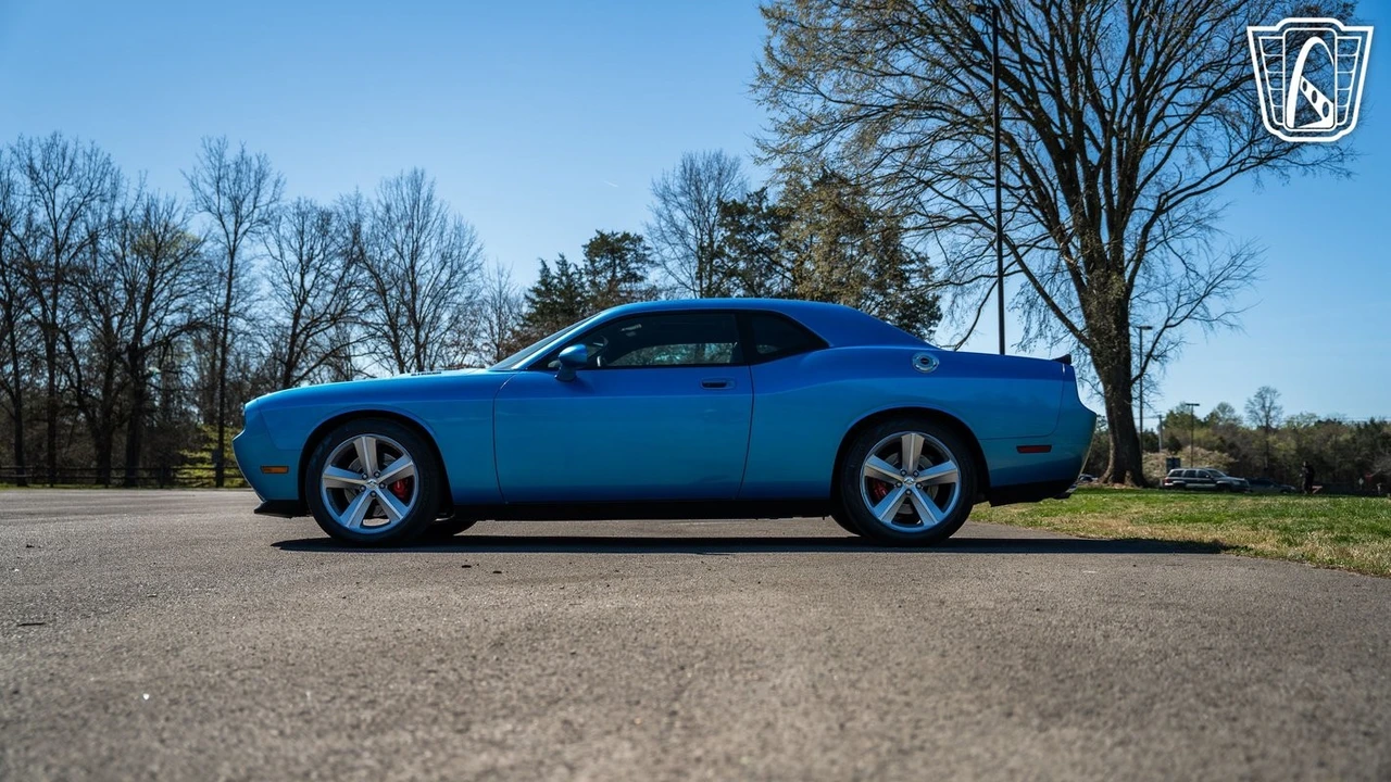 2010 Dodge Challenger SRT8 & 392 3rd Gen - Image 11 of 12
