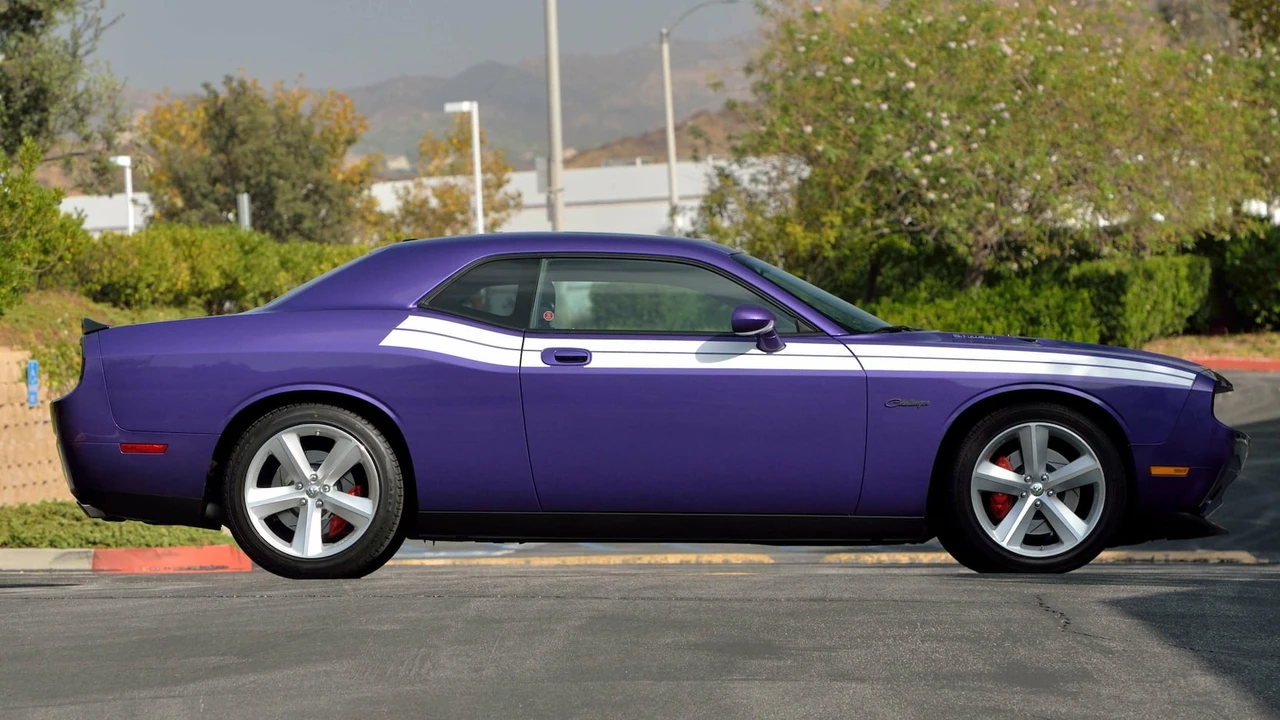 2010 Dodge Challenger SRT8 & 392 3rd Gen - Image 2 of 27