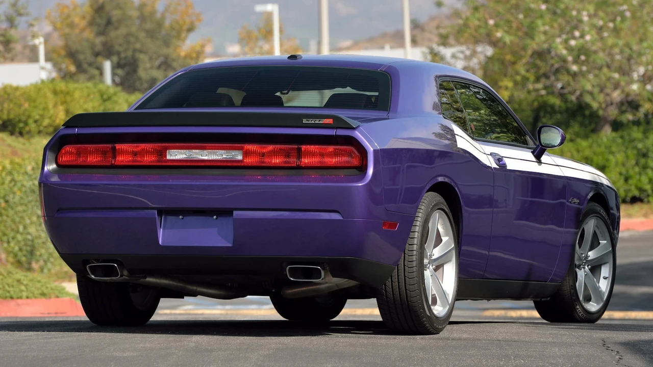 2010 Dodge Challenger SRT8 & 392 3rd Gen - Image 3 of 27