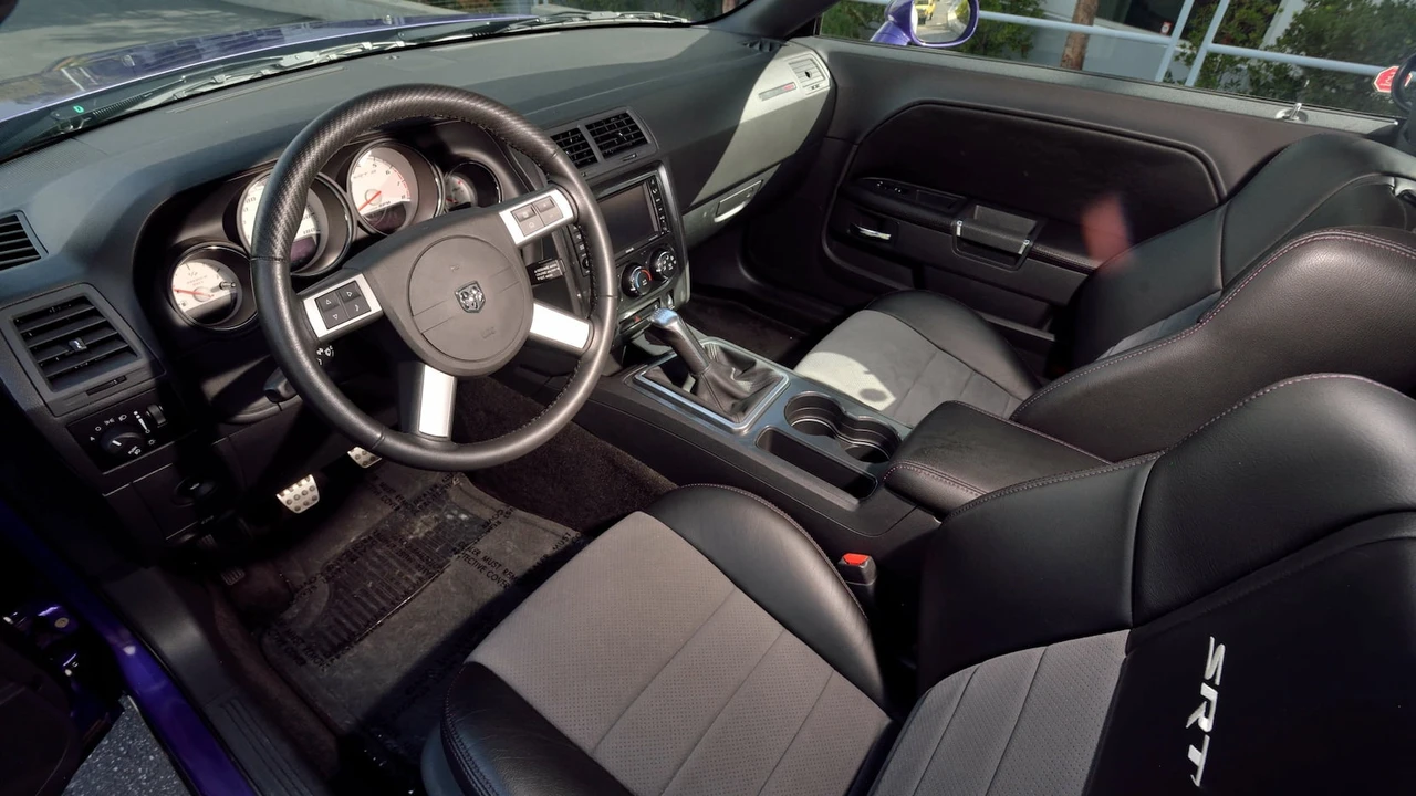 2010 Dodge Challenger SRT8 & 392 3rd Gen - Image 4 of 27