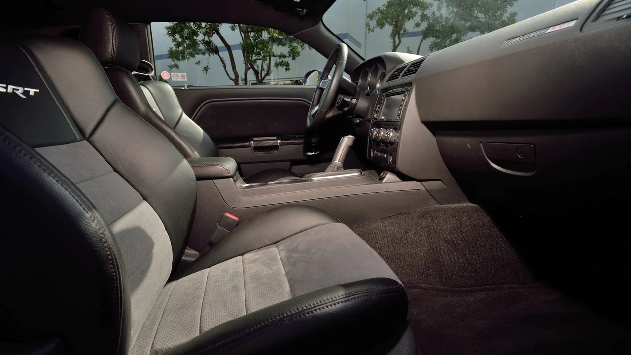 2010 Dodge Challenger SRT8 & 392 3rd Gen - Image 5 of 27