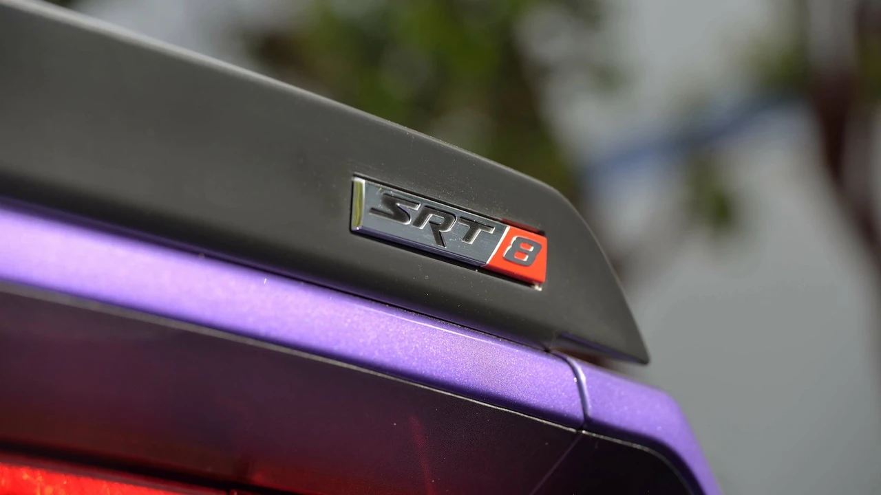 2010 Dodge Challenger SRT8 & 392 3rd Gen - Image 10 of 27