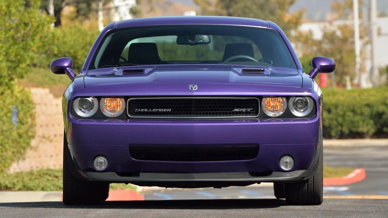 2010 Dodge Challenger SRT8 & 392 3rd Gen - Image 14 of 27