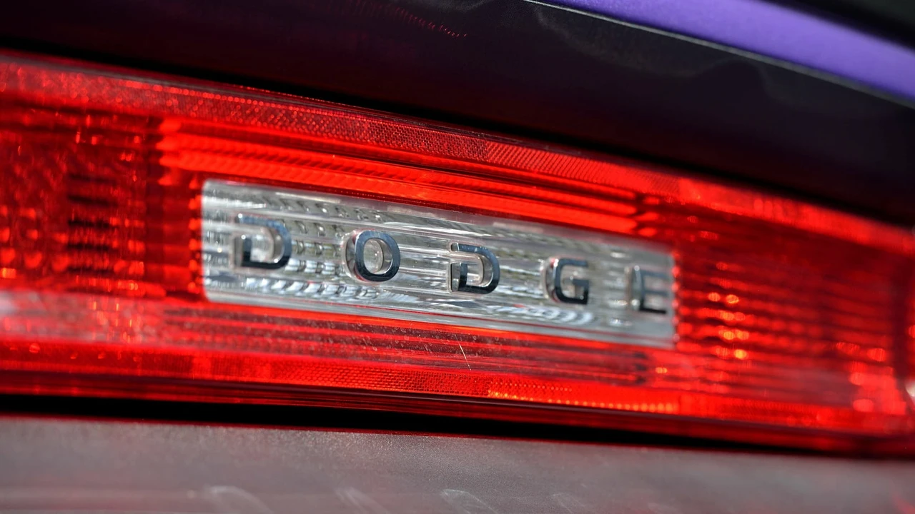 2010 Dodge Challenger SRT8 & 392 3rd Gen - Image 16 of 27