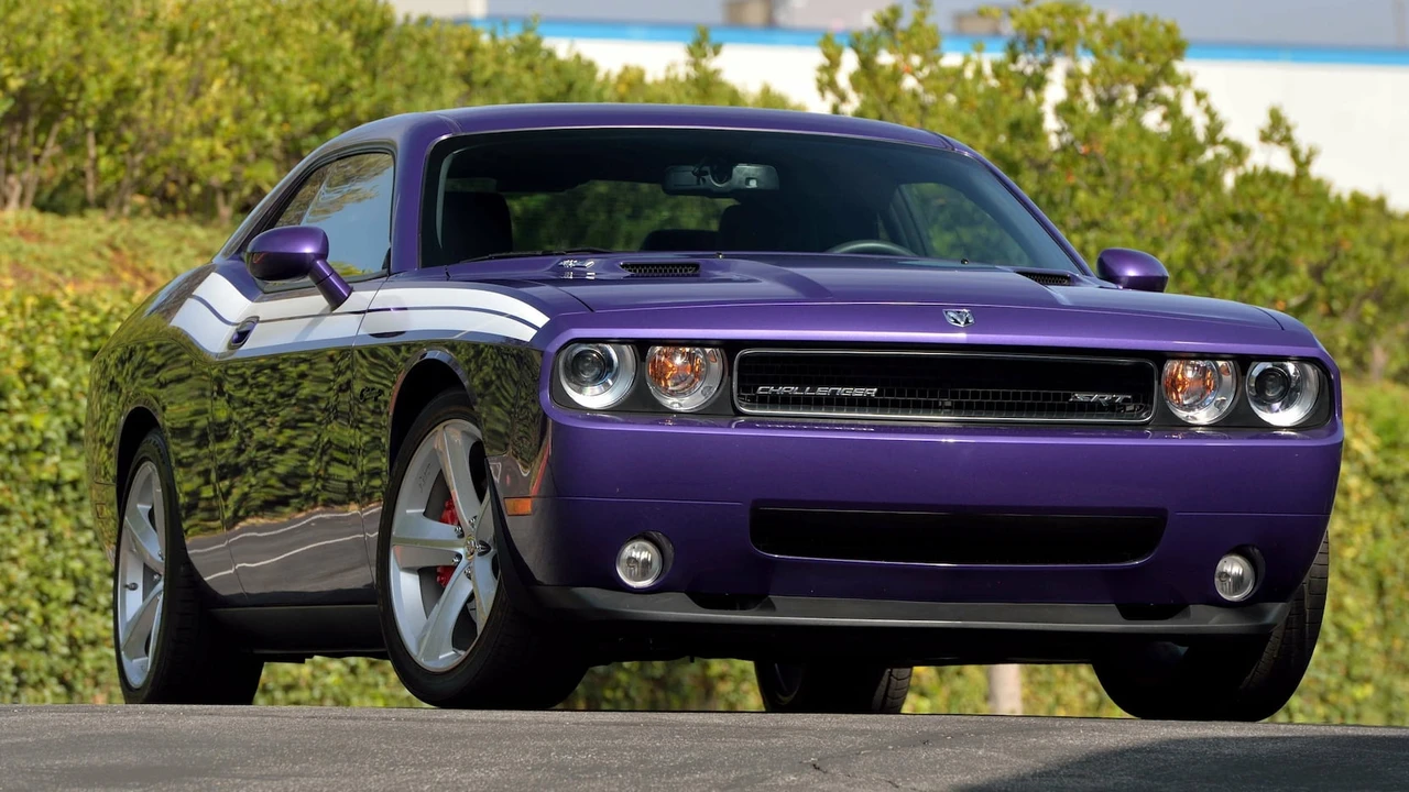 2010 Dodge Challenger SRT8 & 392 3rd Gen - Image 21 of 27