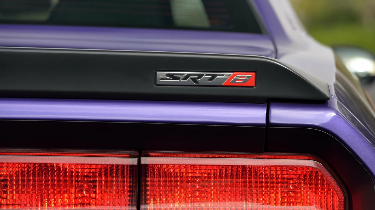 2010 Dodge Challenger SRT8 & 392 3rd Gen - Image 25 of 27