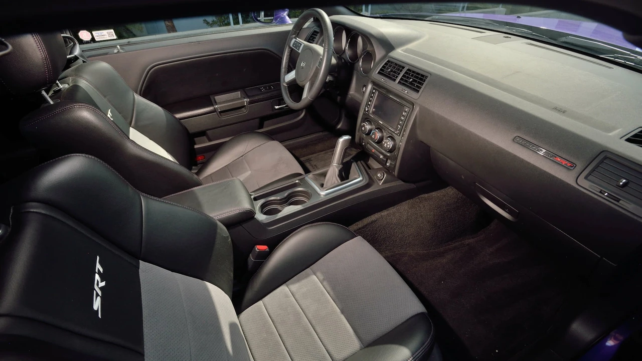 2010 Dodge Challenger SRT8 & 392 3rd Gen - Image 26 of 27