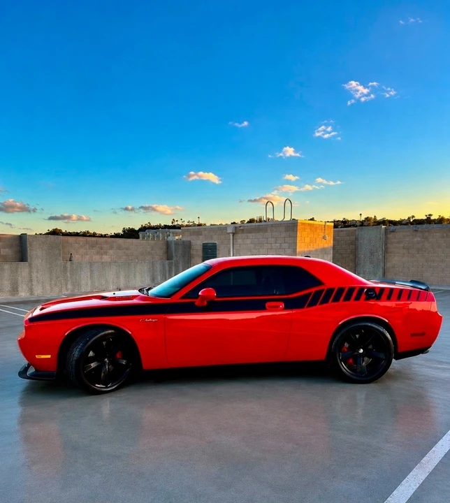 2010 Dodge Challenger SRT8 & 392 3rd Gen - Image 4 of 21