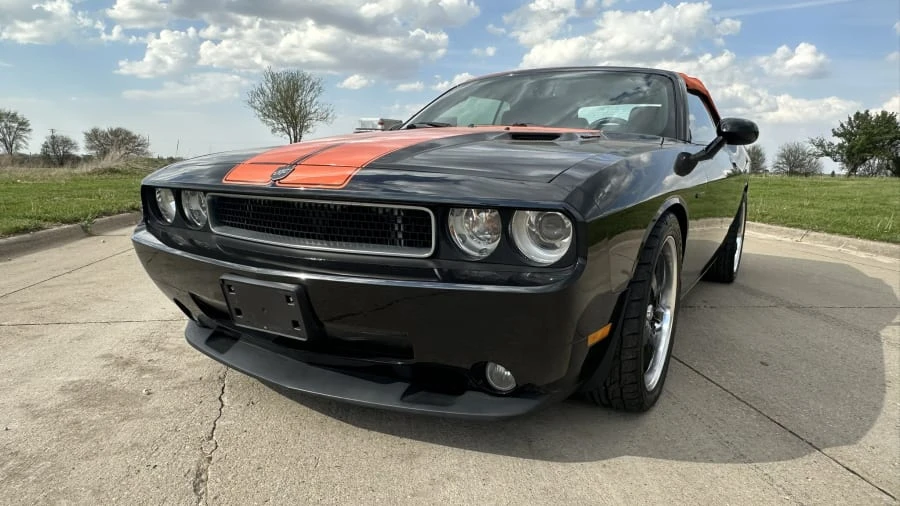 2010 Dodge Challenger SRT8 & 392 3rd Gen - Image 10 of 29
