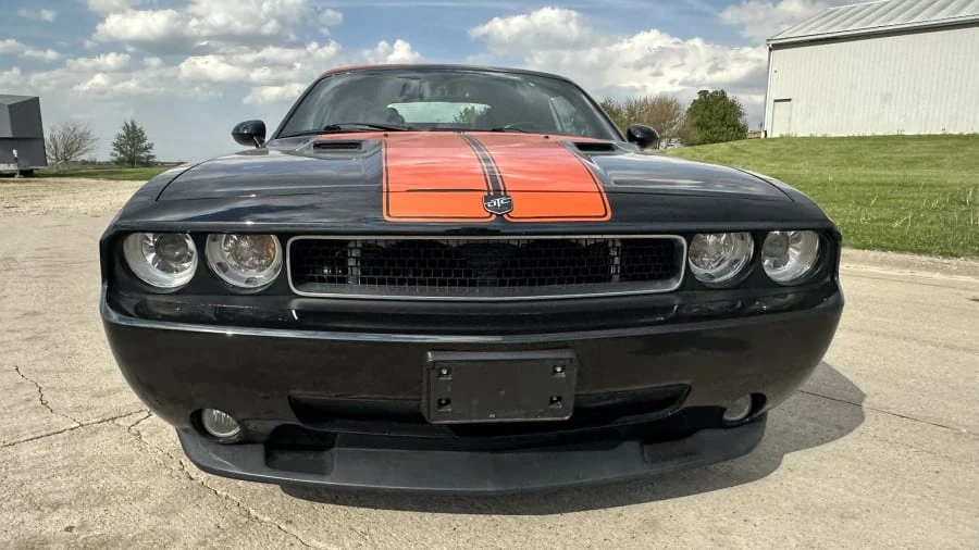 2010 Dodge Challenger SRT8 & 392 3rd Gen - Image 4 of 29