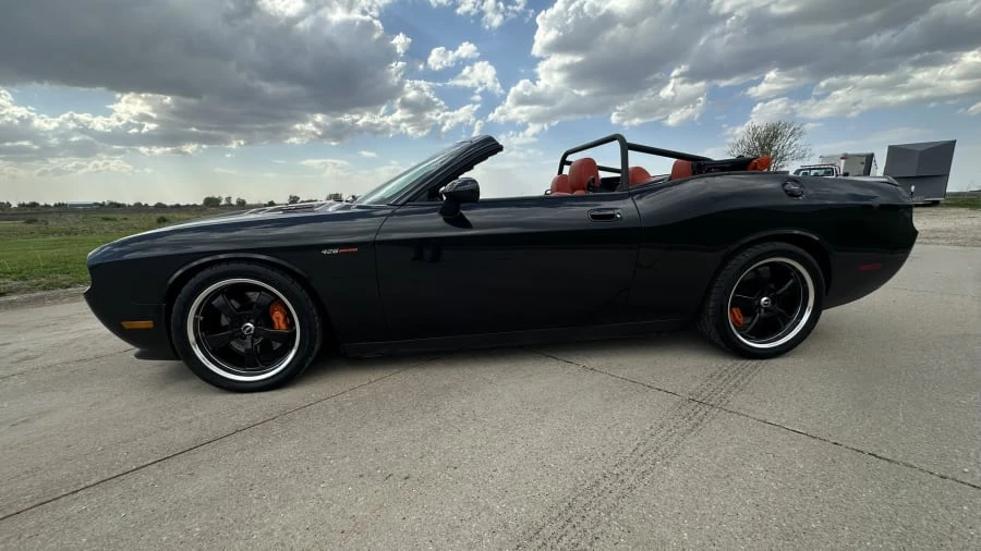2010 Dodge Challenger SRT8 & 392 3rd Gen - Image 16 of 29