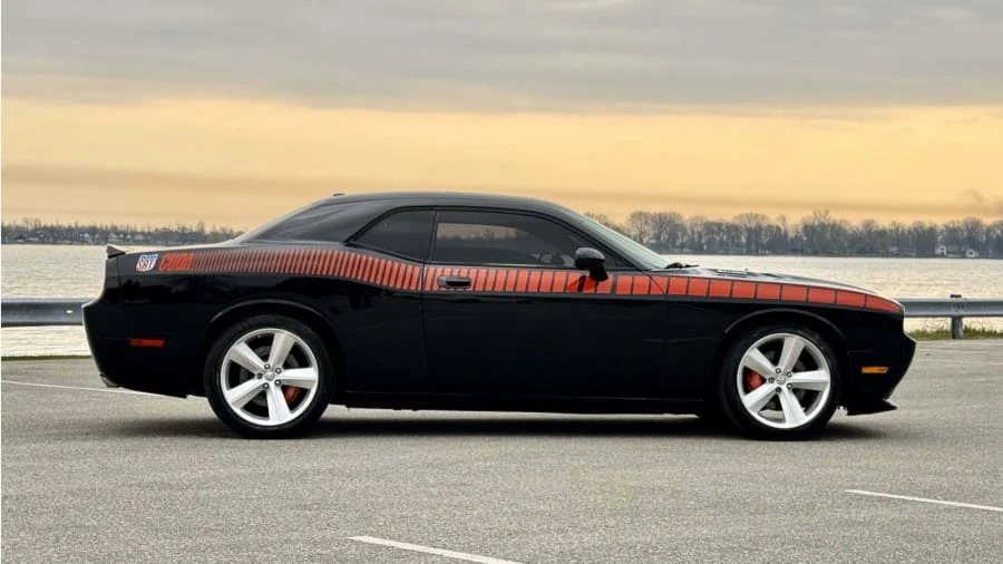 2010 Dodge Challenger SRT8 & 392 3rd Gen - Image 10 of 31