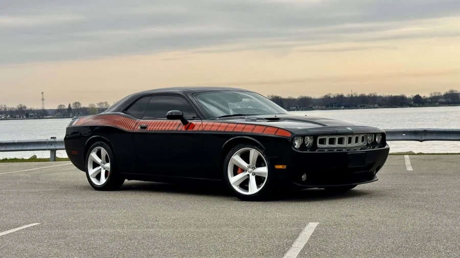 2010 Dodge Challenger SRT8 & 392 3rd Gen - Image 6 of 31