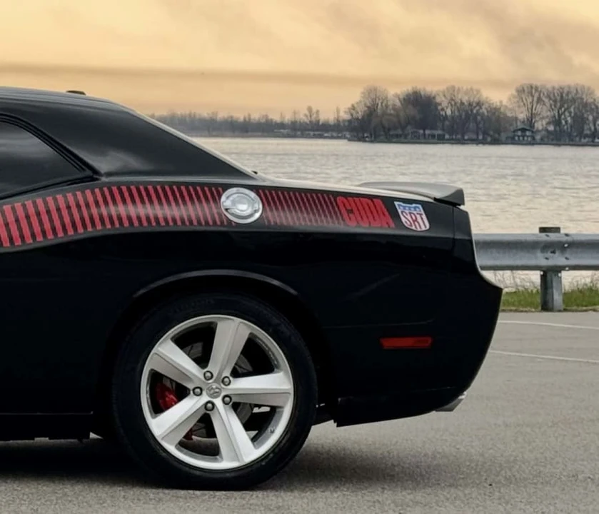 2010 Dodge Challenger SRT8 & 392 3rd Gen - Image 8 of 31