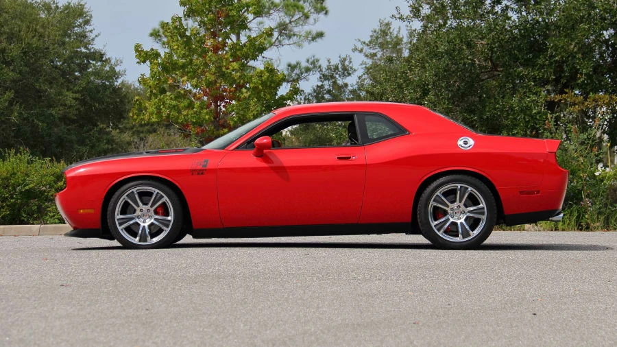 2010 Dodge Challenger SRT8 & 392 3rd Gen - Image 8 of 31