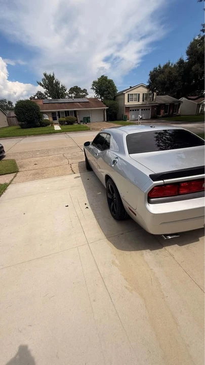 2010 Dodge Challenger SRT8 & 392 3rd Gen - Image 4 of 10